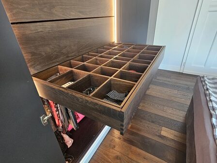 Einbauschrank mit Schmuckschublade Einbauschrank mit Schmuckschublade