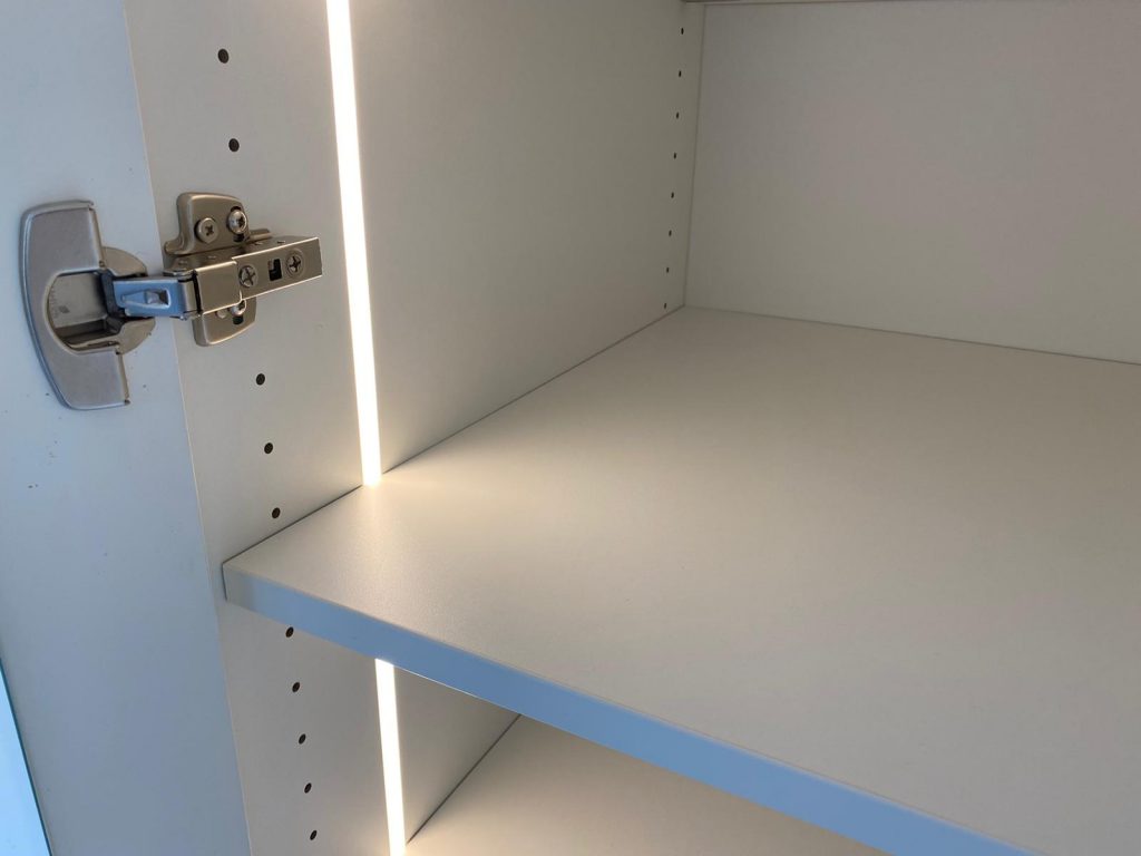 Beleuchtung im Schrank, LED-Lichtleisten