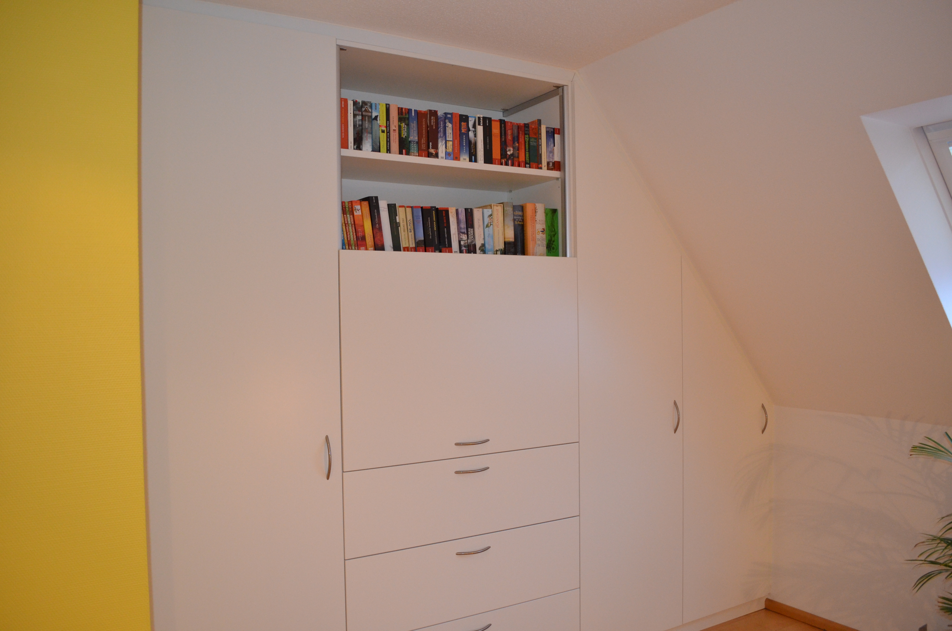 Dachschrägenschrank