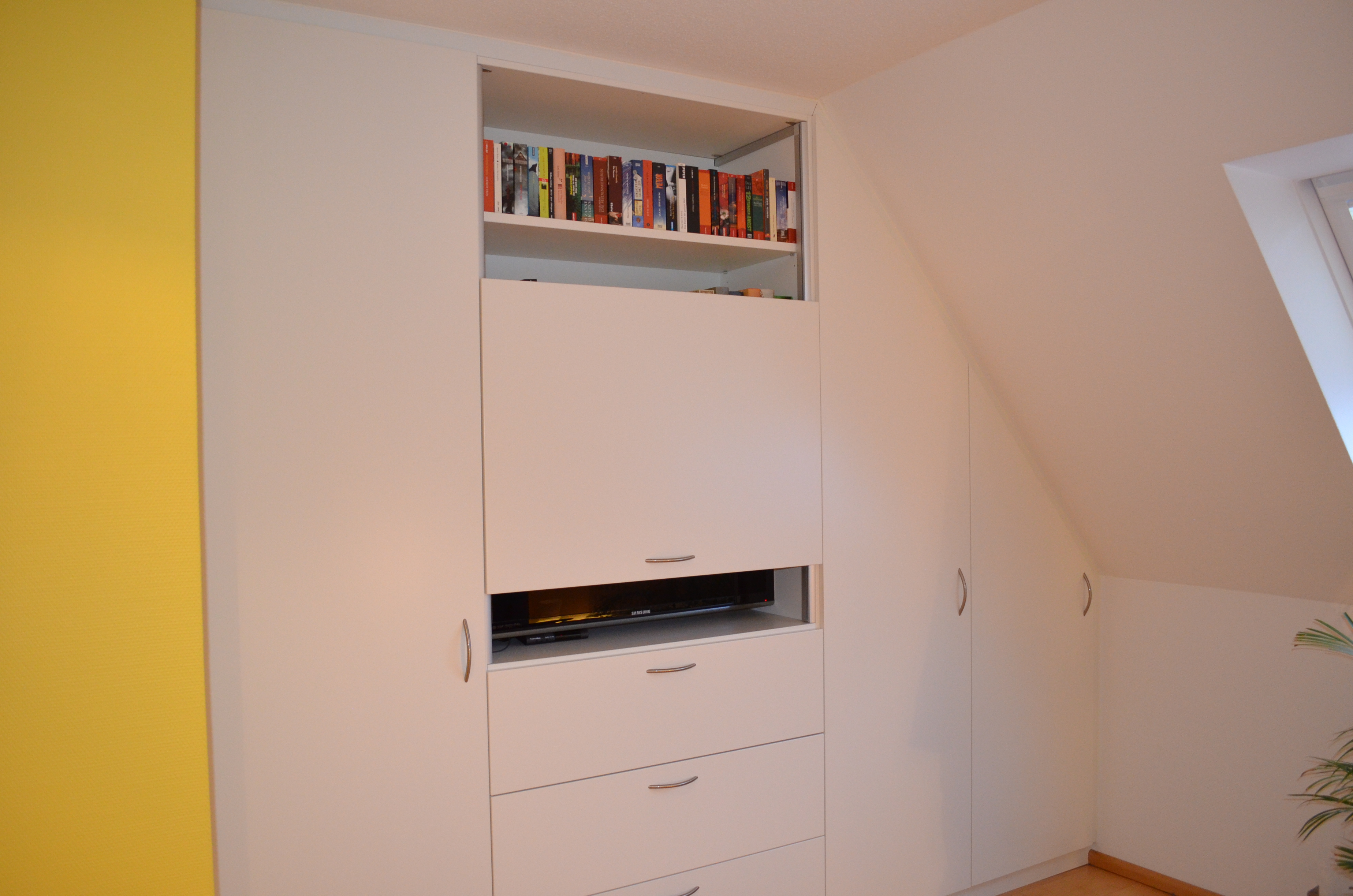 Dachschrägenschrank
