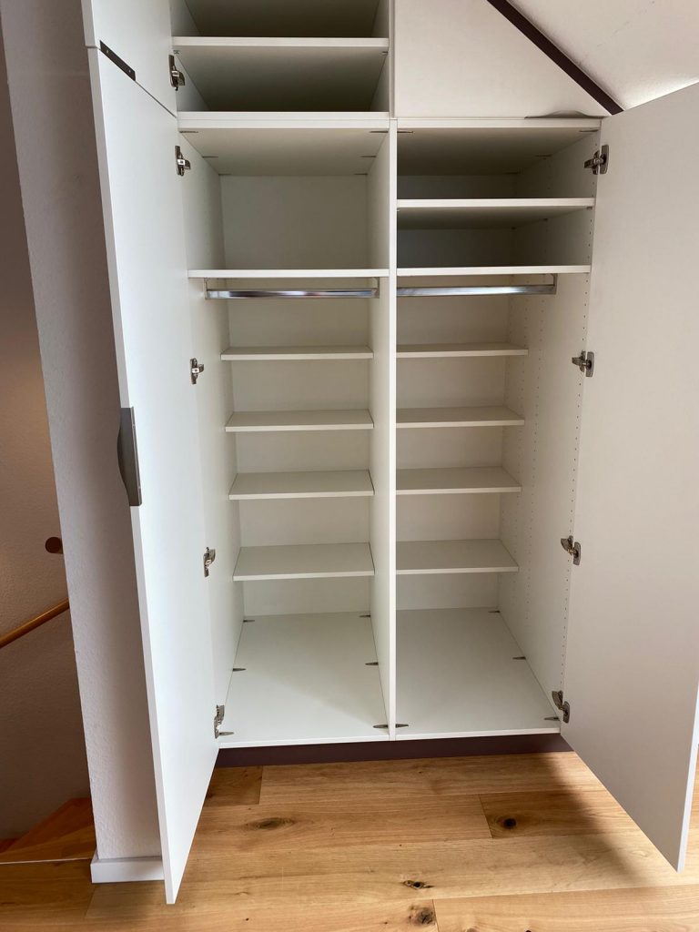 Daschrägenschrank extratief