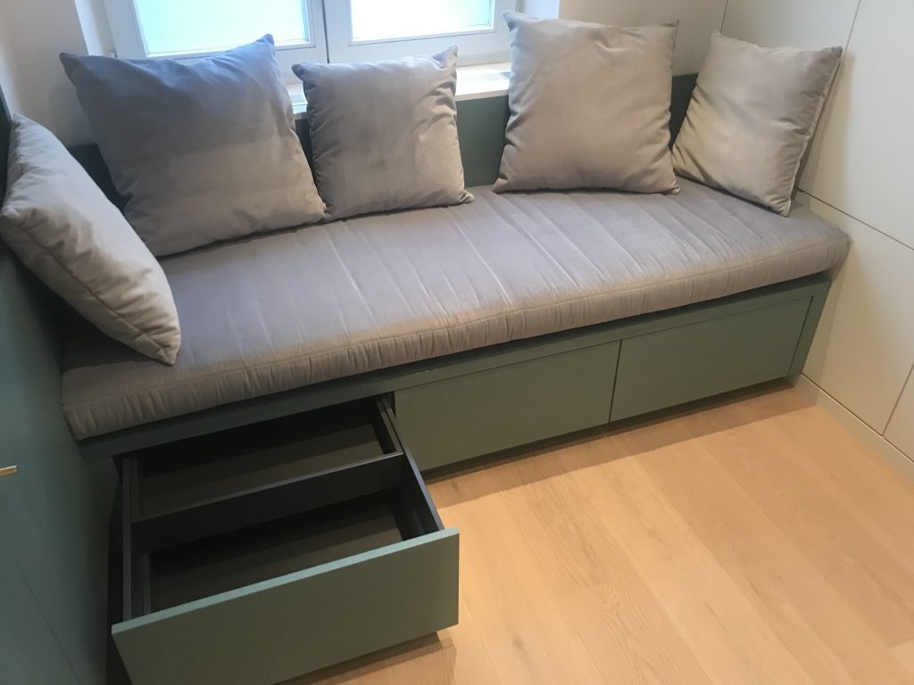 Einbaugarderobe Bank