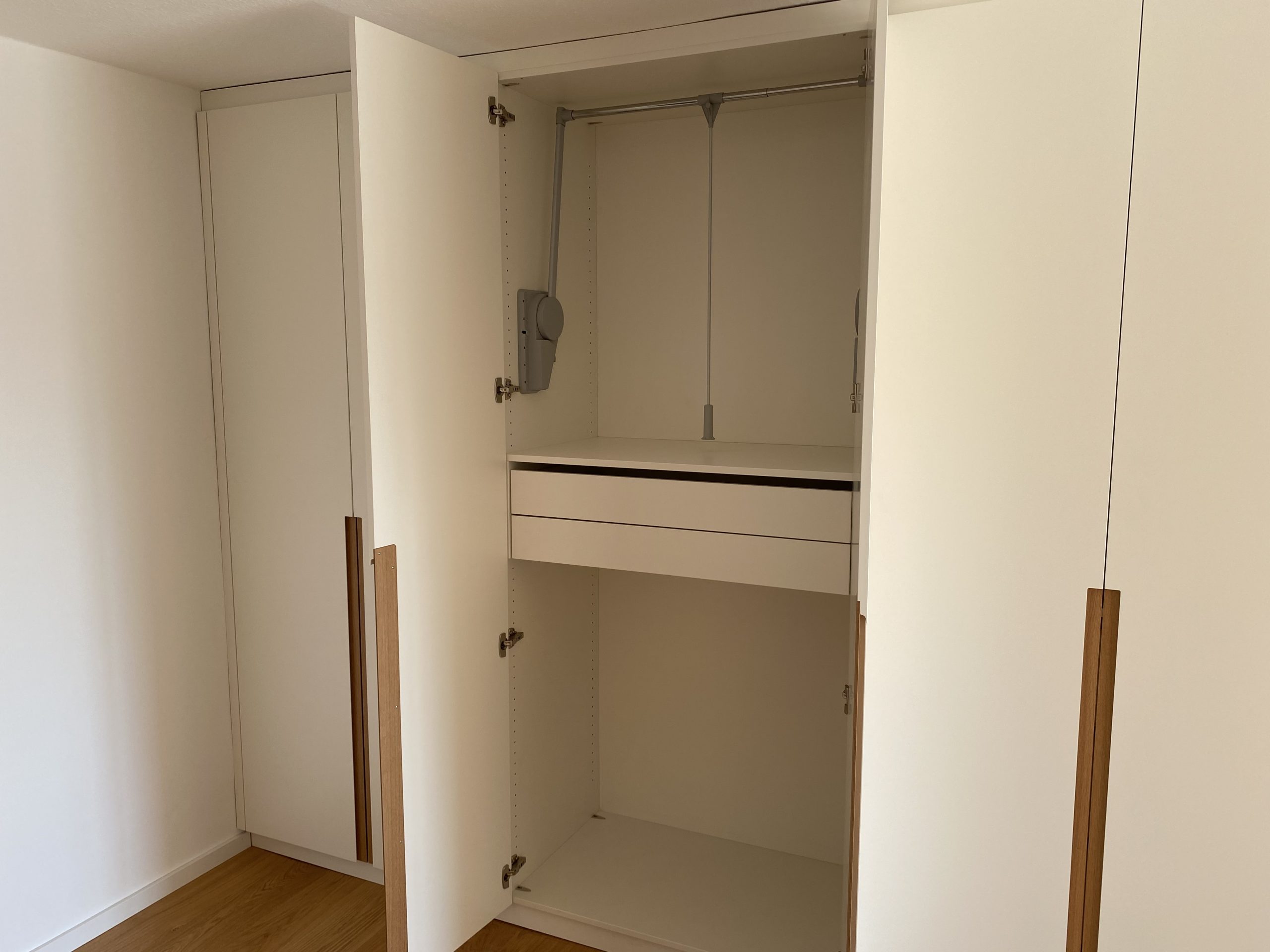 Kleiderlift Schubkasten