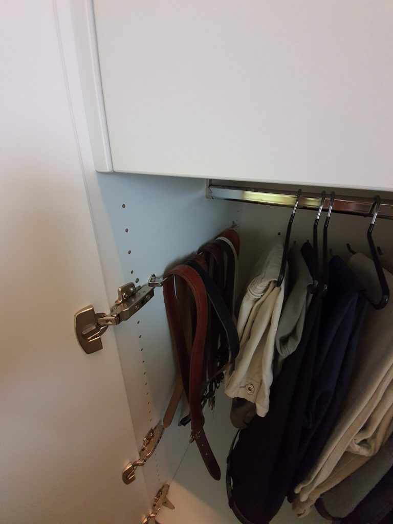 Kleiderschrank