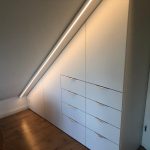 Kleiderschrank Schubladen