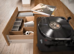 Schubkasteneinteilung im Wohnzimmer