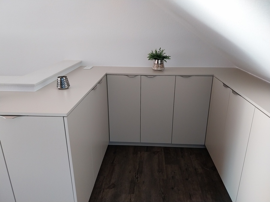 Schrank unter Dachschraege Schrank unter Dachschraege