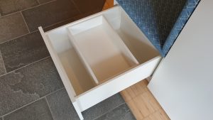 Schublade mit herausnehmbarem Kasten