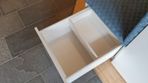 Schublade mit herausnehmbarem Kasten