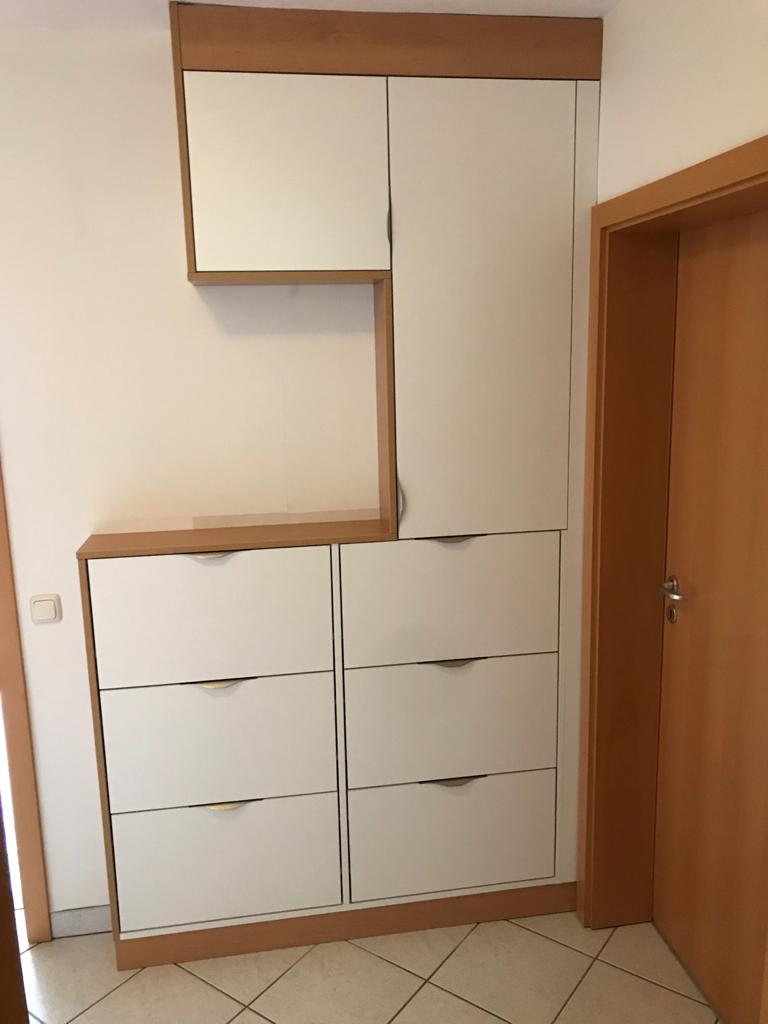 Schuhschrank als Einbauschrank