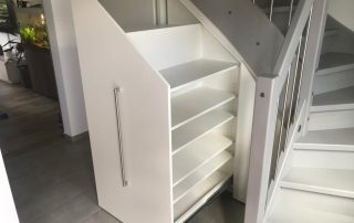 Treppenschrank