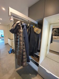 ausziehbare Kleiderstange