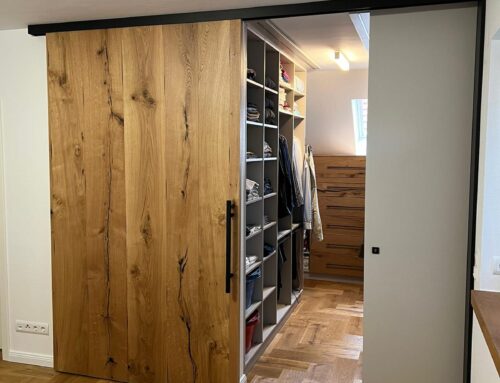 begehbare Ankleide unter der Dachschräge